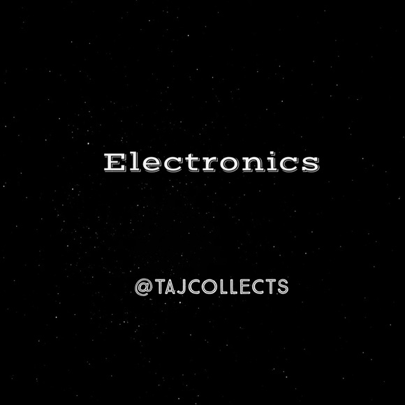 Electronics section~ - Picture 1 of 1